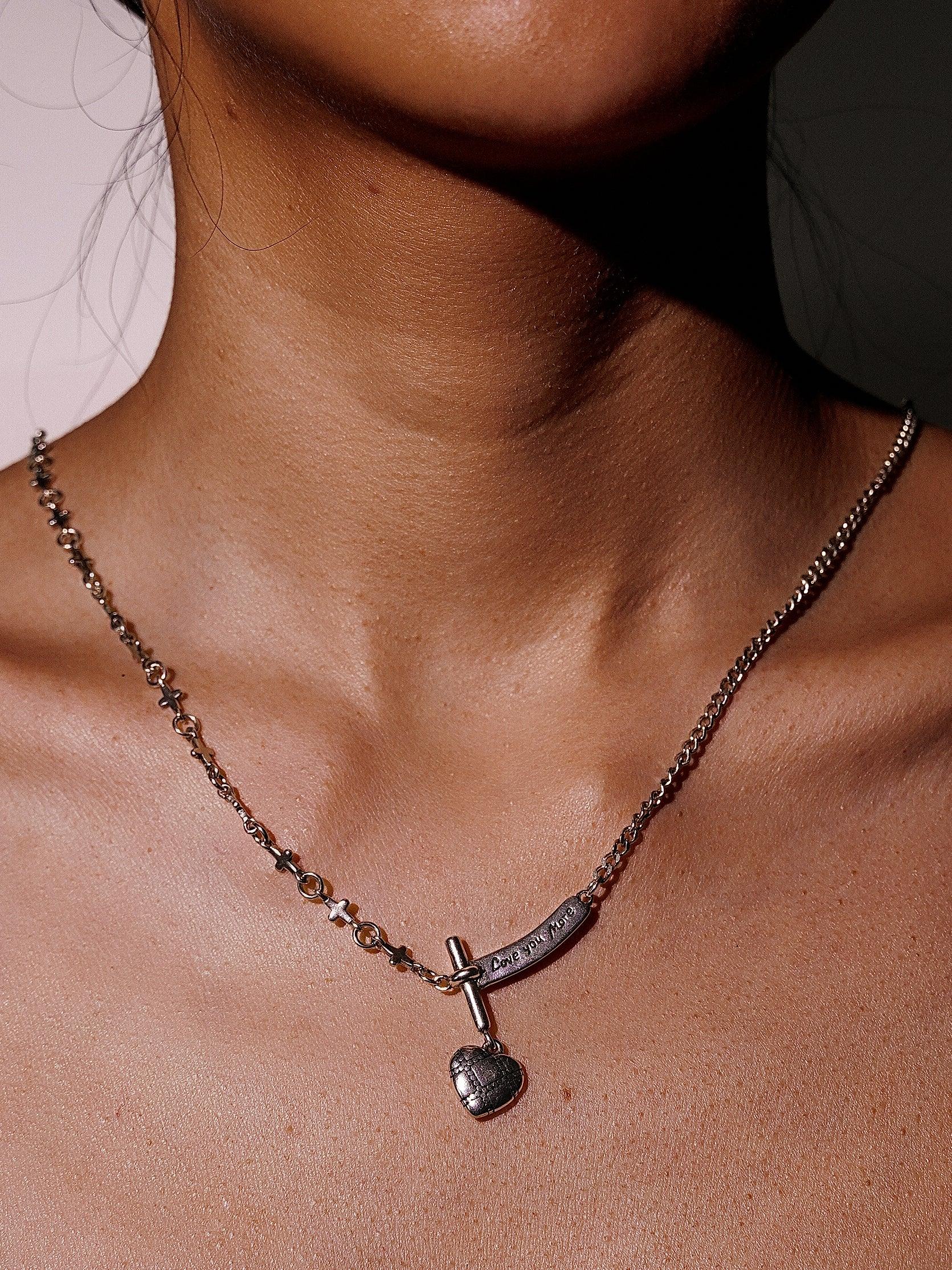 Silver Vintage Heart Necklace With Cross Chain-02