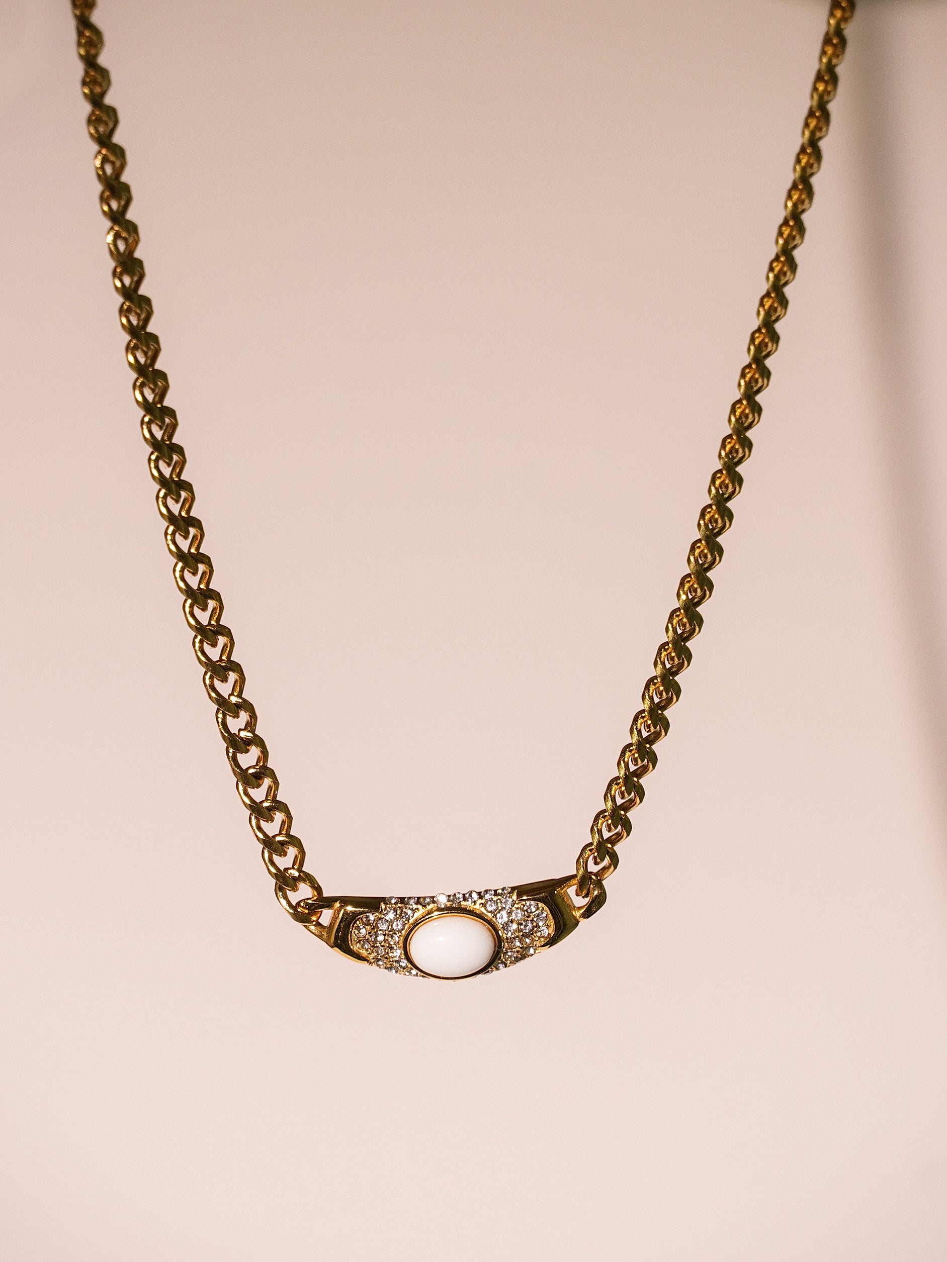 18K Gold Demifine Moon Bella Hadid Pendant Necklace-05