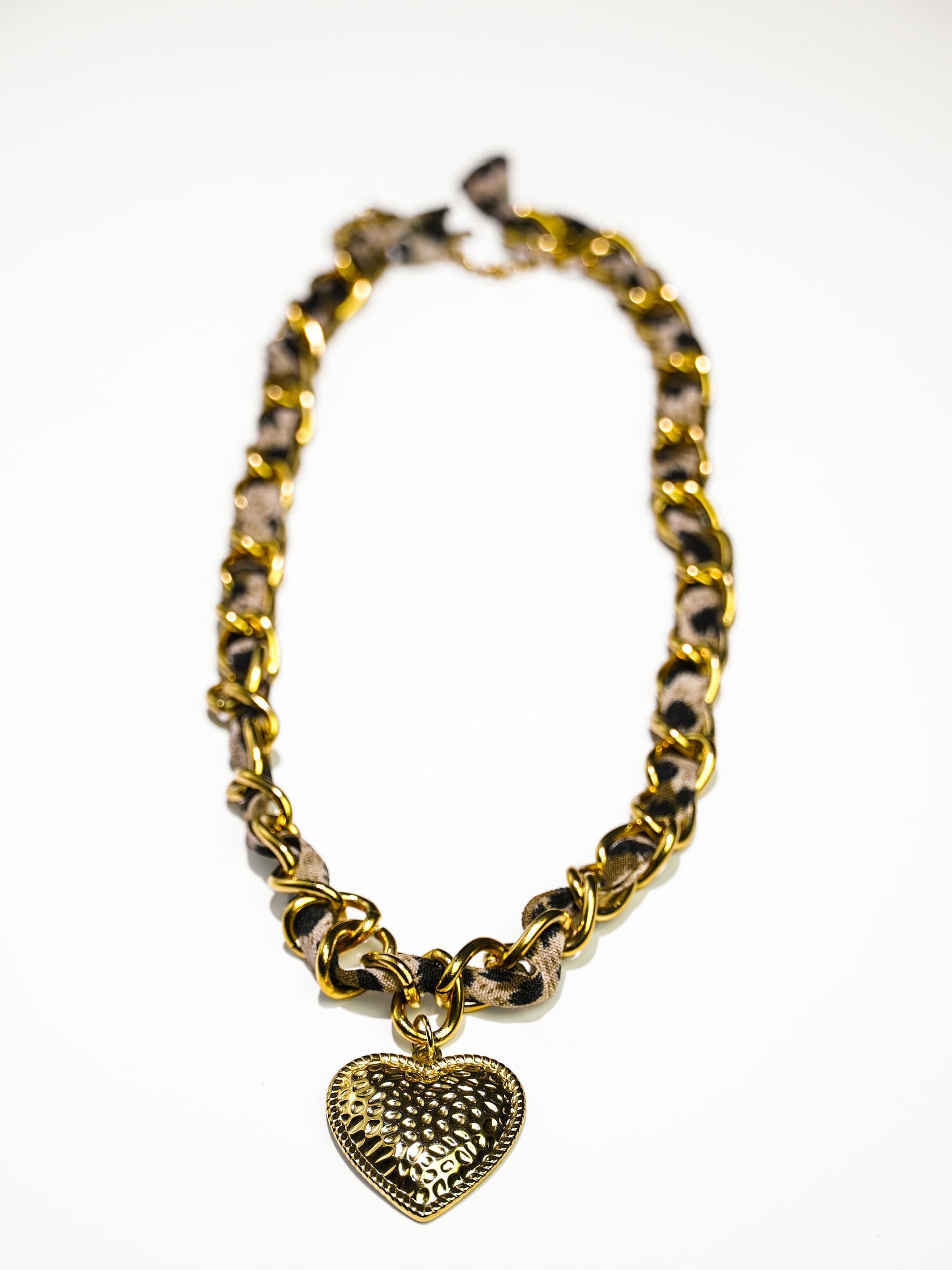 14K Gold Leopard Print Bandana Chain Heart Pendant Necklace-07