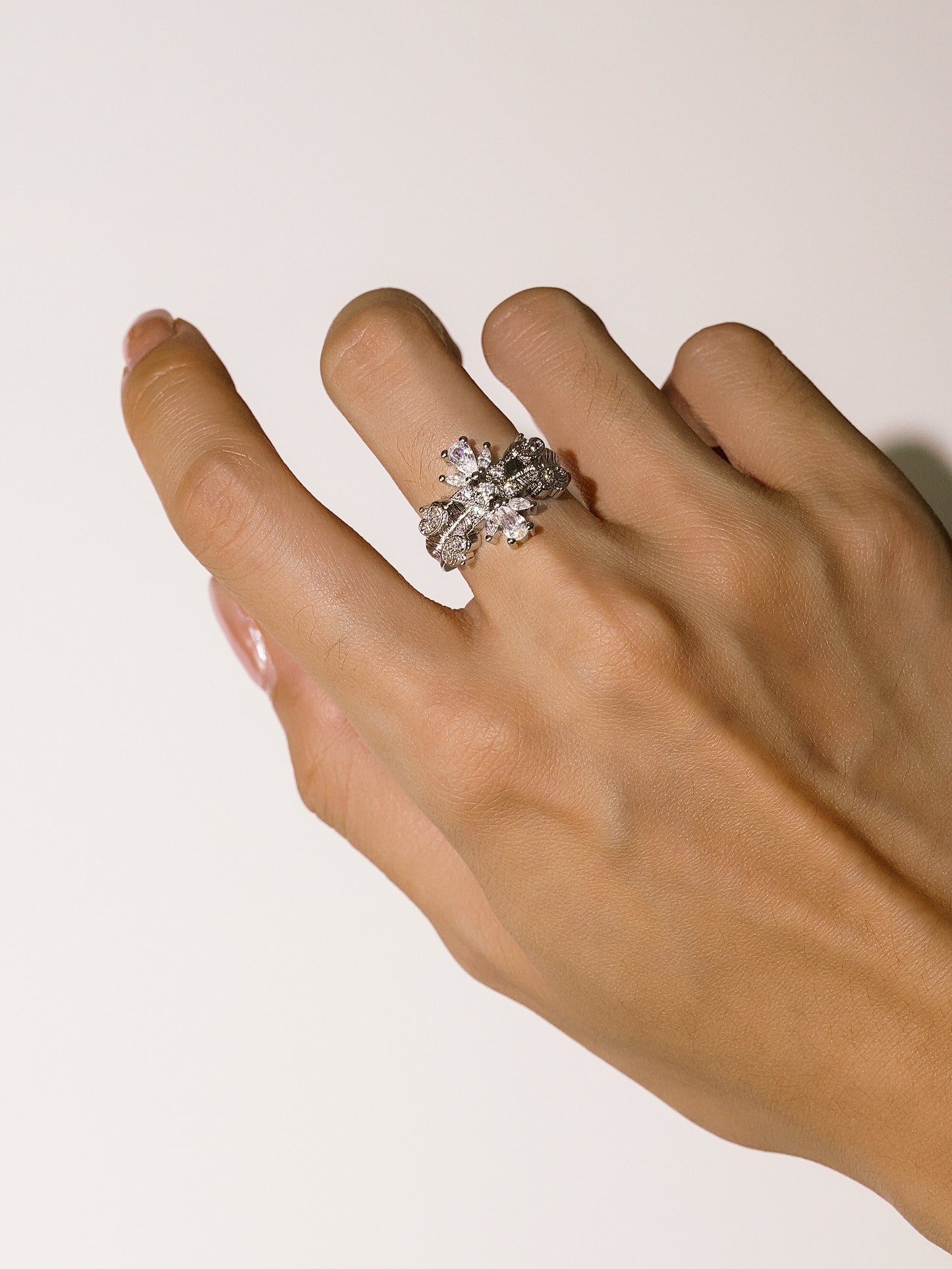 16K Gold Vintage Cluster Diamond Sparkling Ring-07