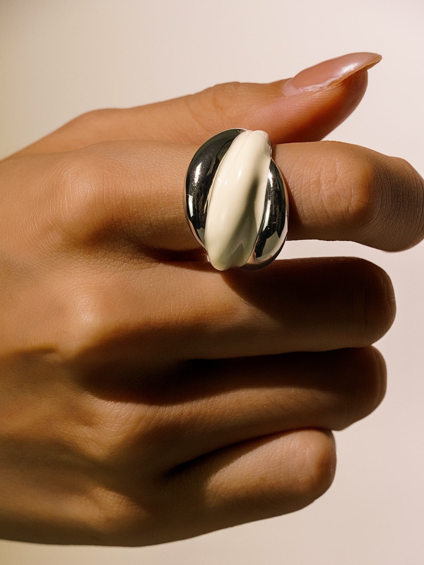 925 Silver Minimal Cream White Enamel Ring For Women-02