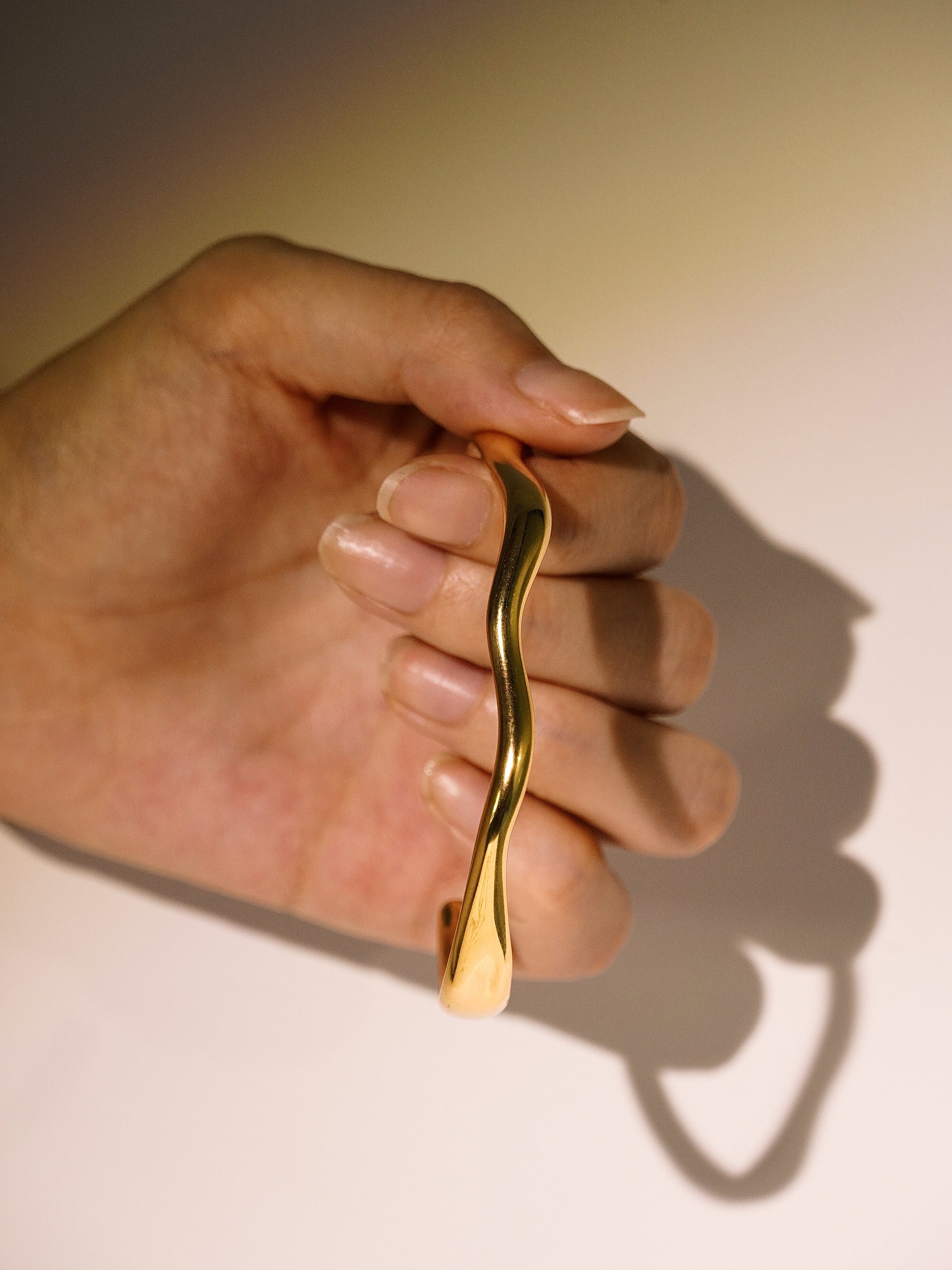 18K Gold Planted Stainless Steel Wave Open Chain Bangle Bracelet-01