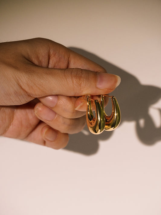 14K Gold Planted U-Shaped Chunky Hoop Huggie Earrings-01