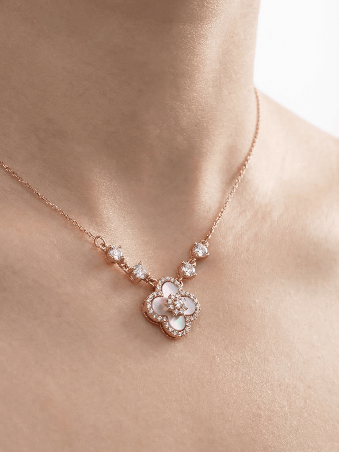 18K Rose Gold Plated Lucky Leaf Shell Pearls Necklace