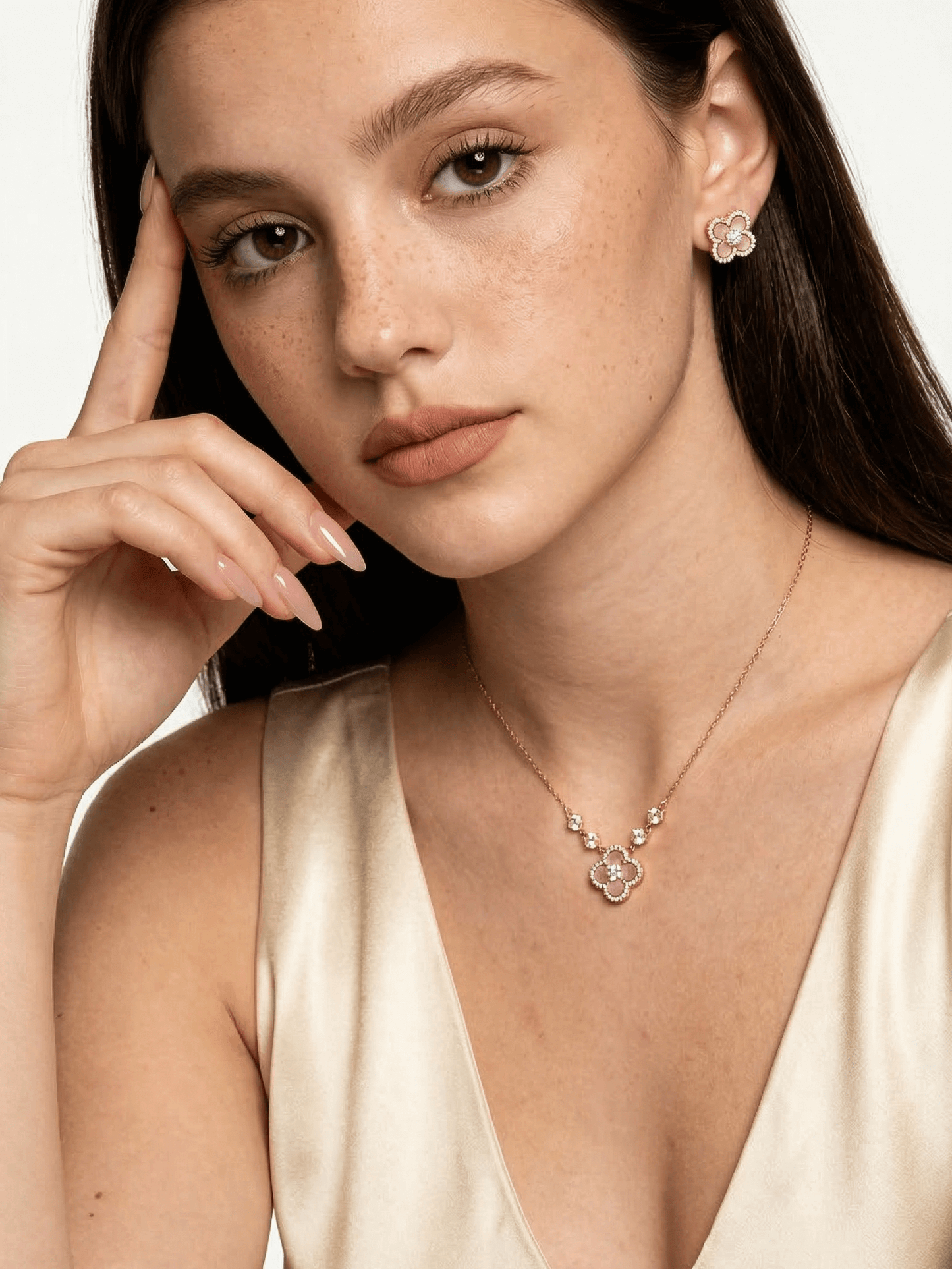 18K Rose Gold Plated Lucky Leaf Shell Pearls Necklace
