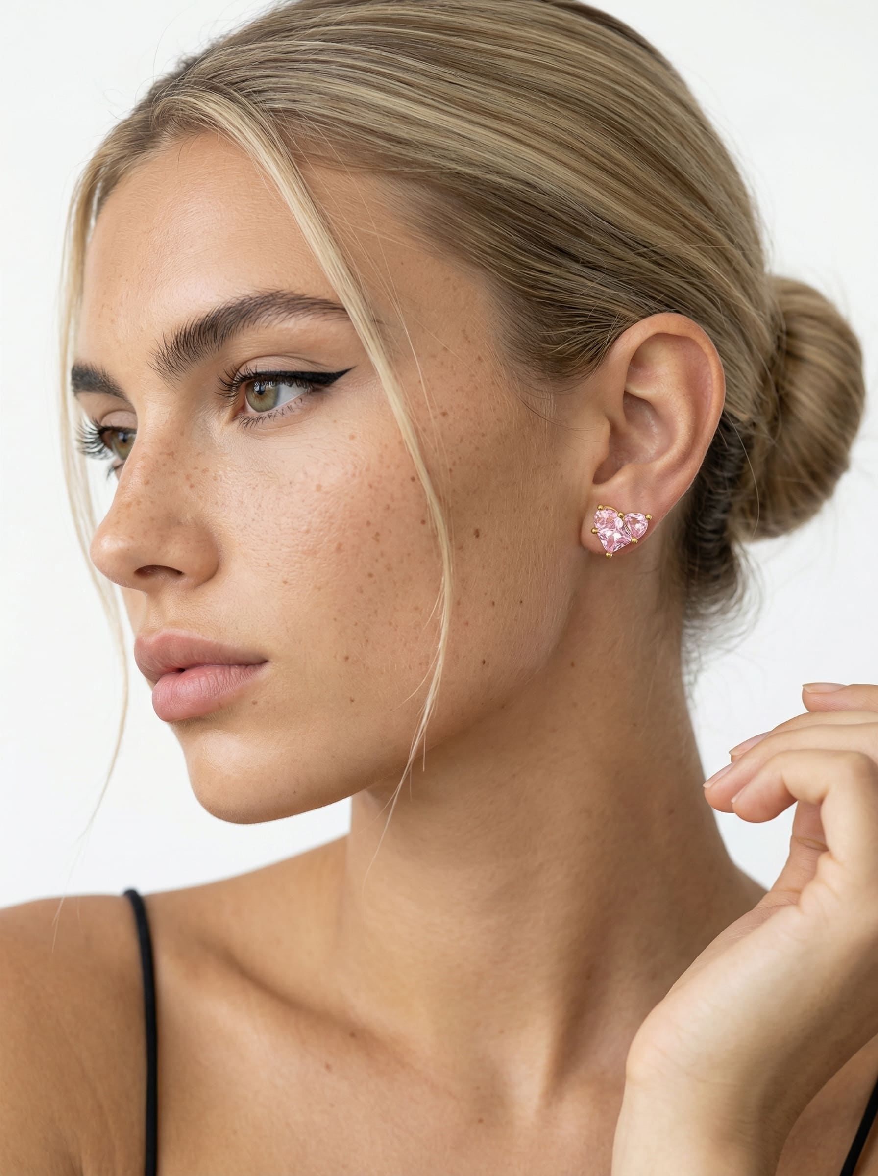 18K Gold Pink Zircon Heart Romance Earrings