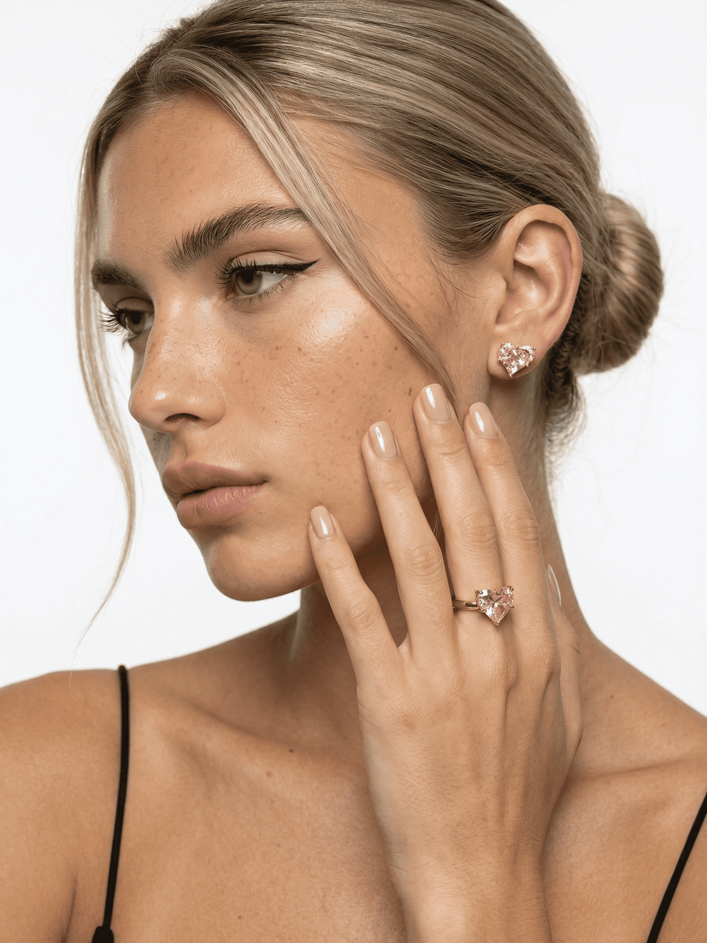 18K Gold Pink Zircon Heart Romance Earrings