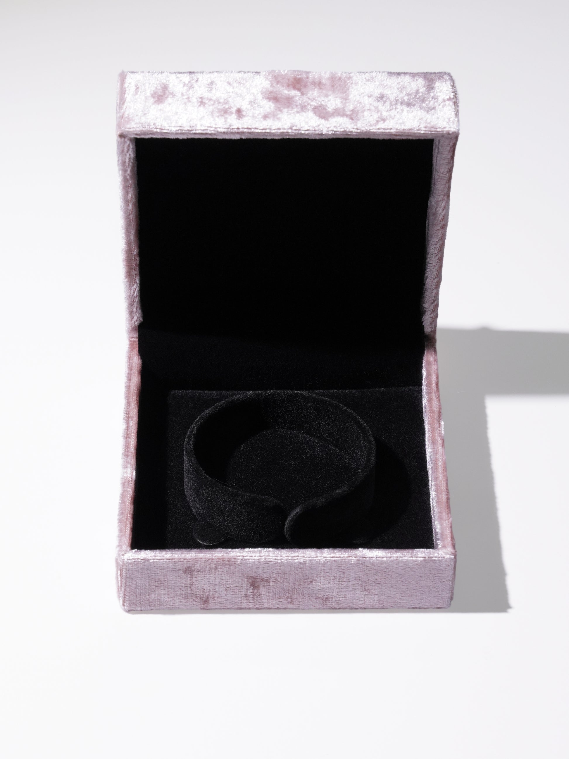 Exquisite Velvet Box-11