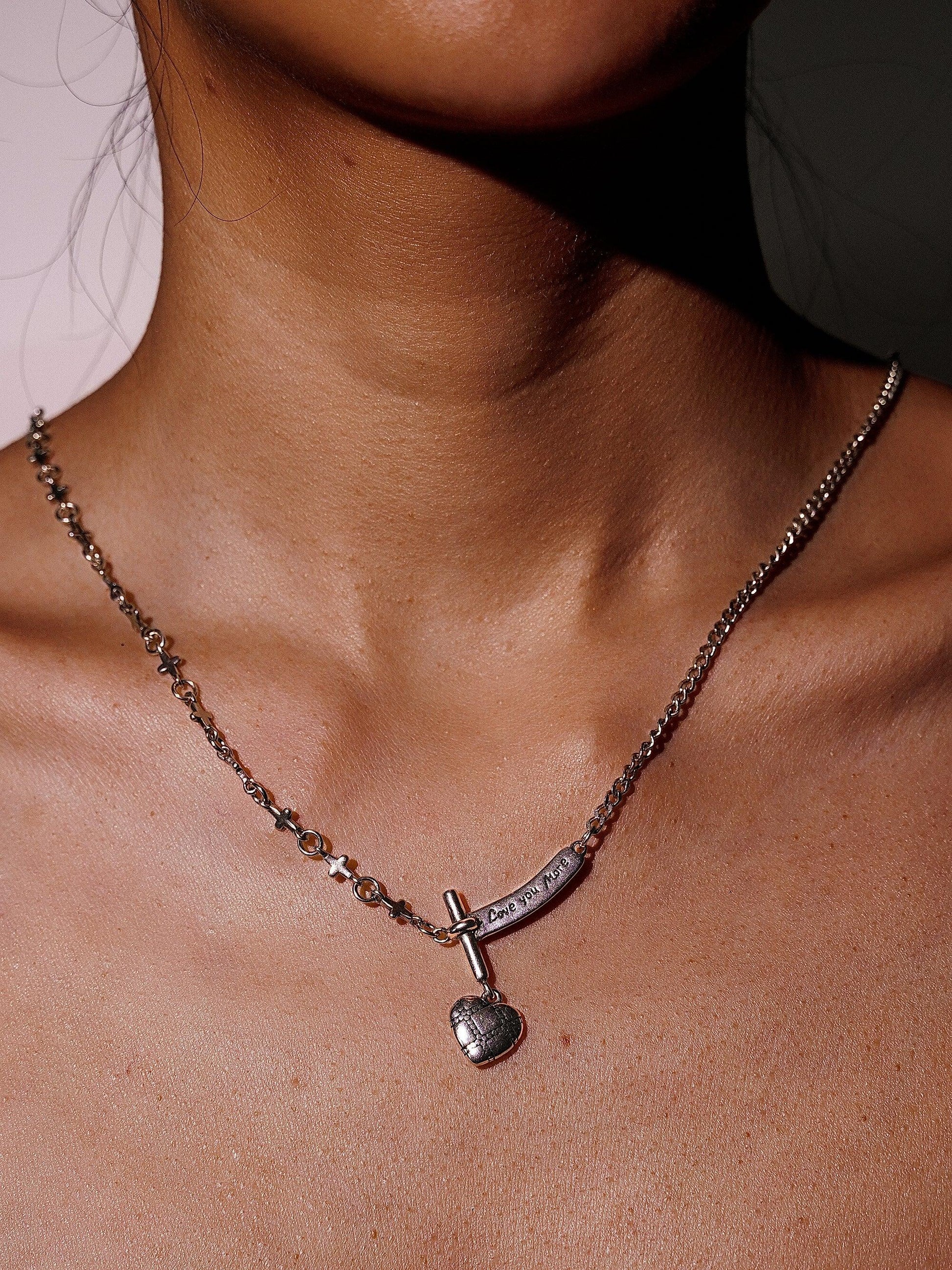 Silver Vintage Heart Necklace With Cross Chain-04