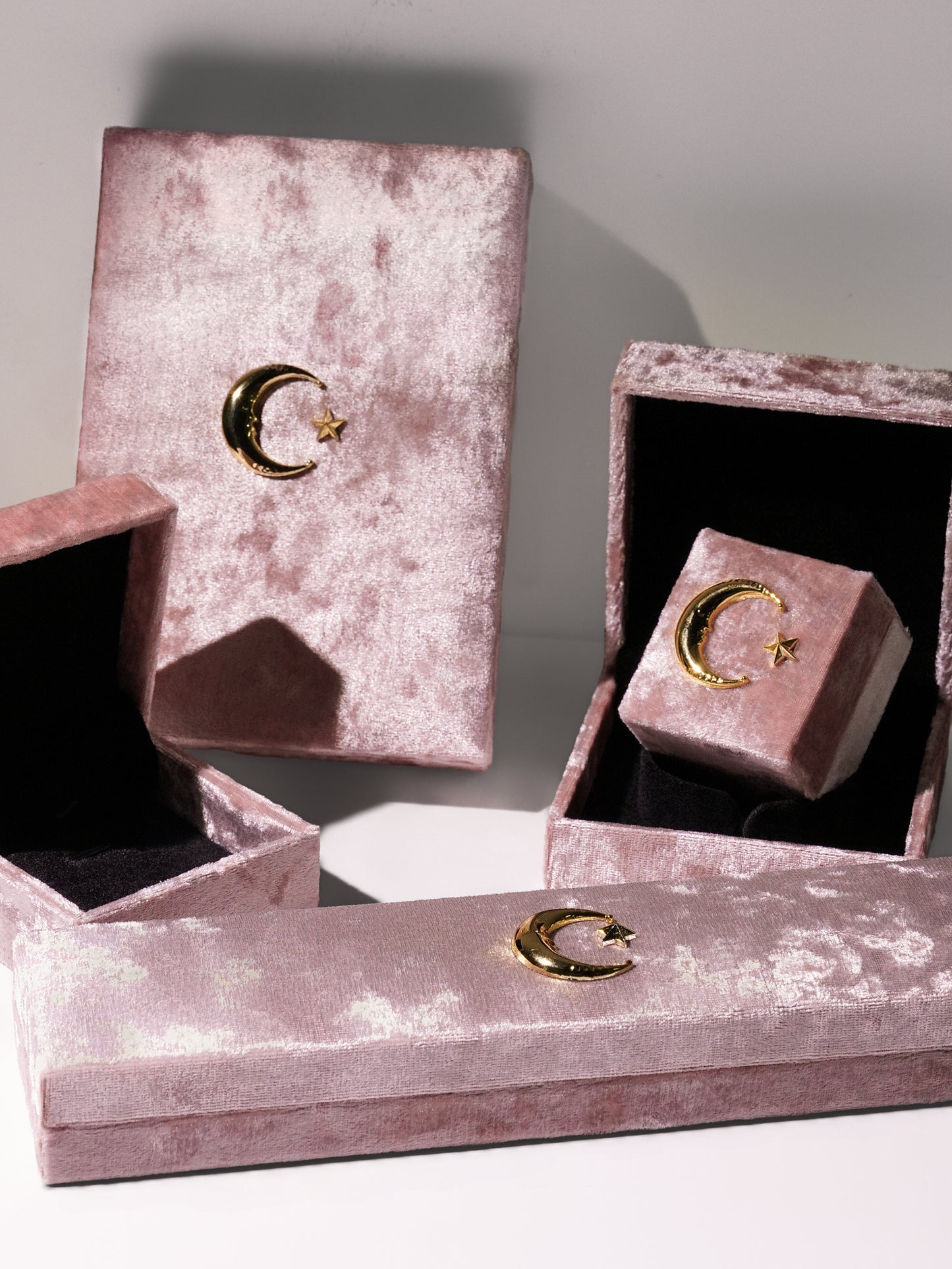 Exquisite Velvet Box-04