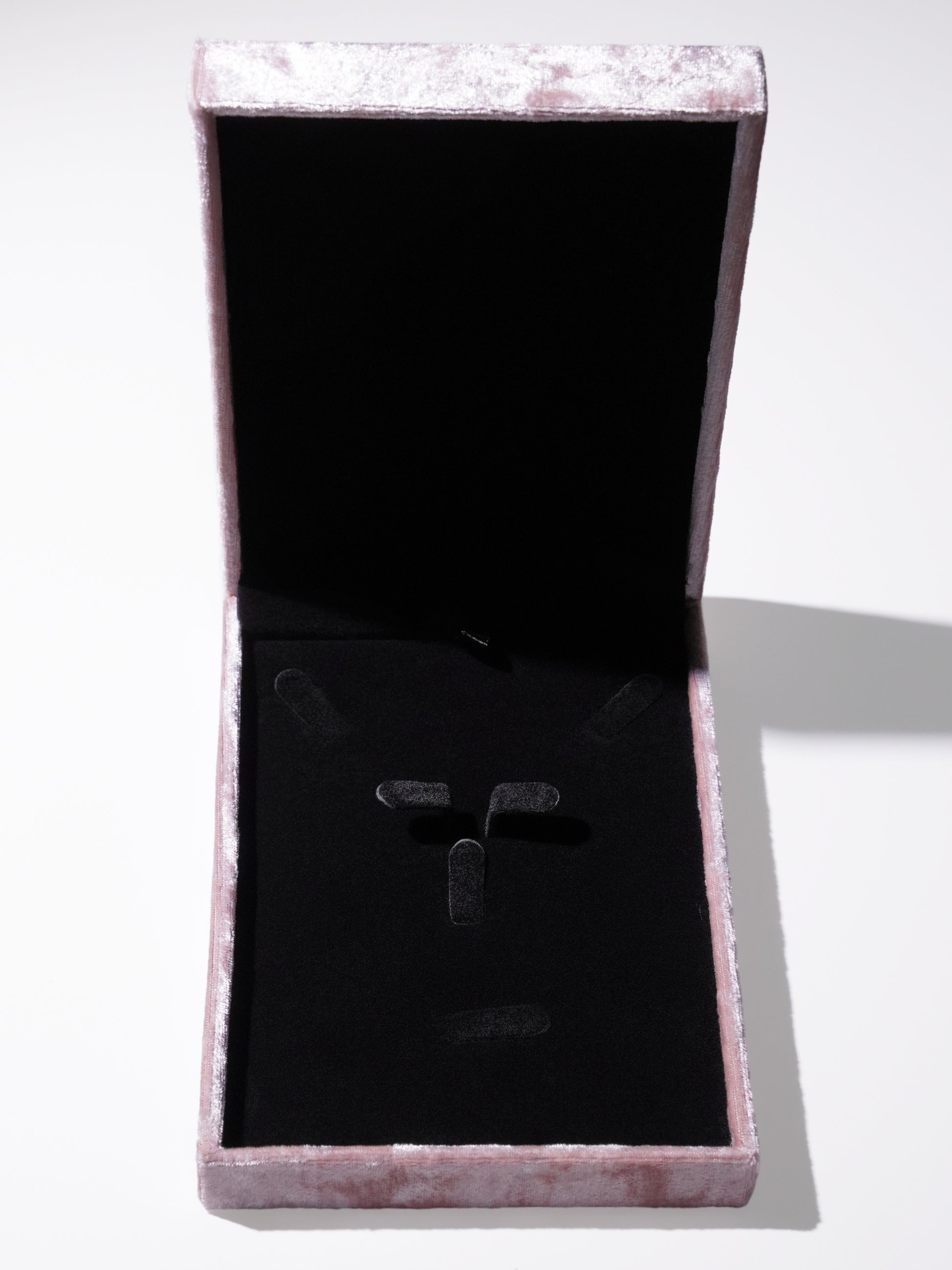 Exquisite Velvet Box-15